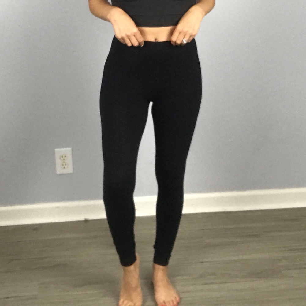 WHITE HOUSE BLACK MARKET black leggings